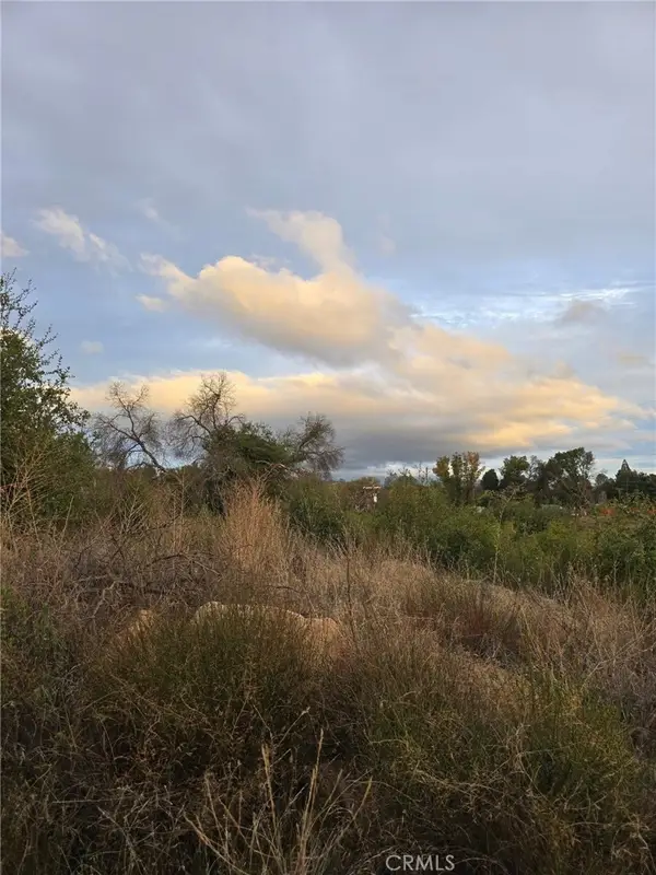 16576 2nd, Clearlake, CA 95422