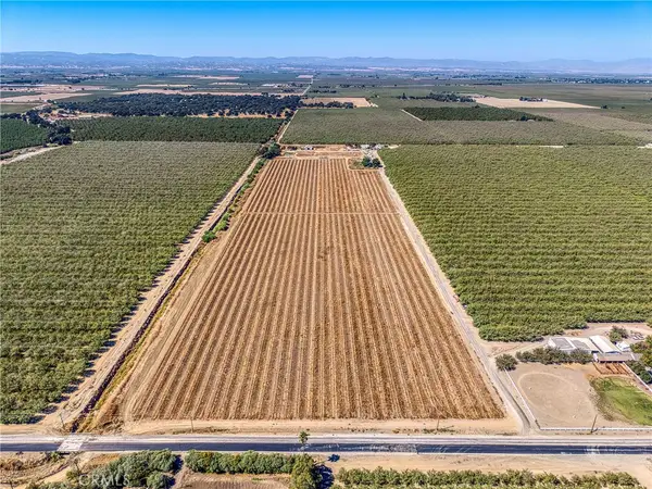 764 College City, Arbuckle, CA 95912