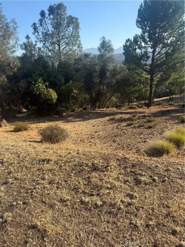 16511 Crescent Court, Hidden Valley Lake, CA 95467