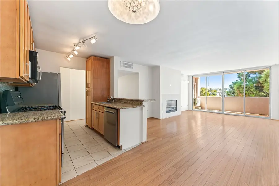 421 S La Fayette Park #701, Los Angeles, CA 90057 - #3
