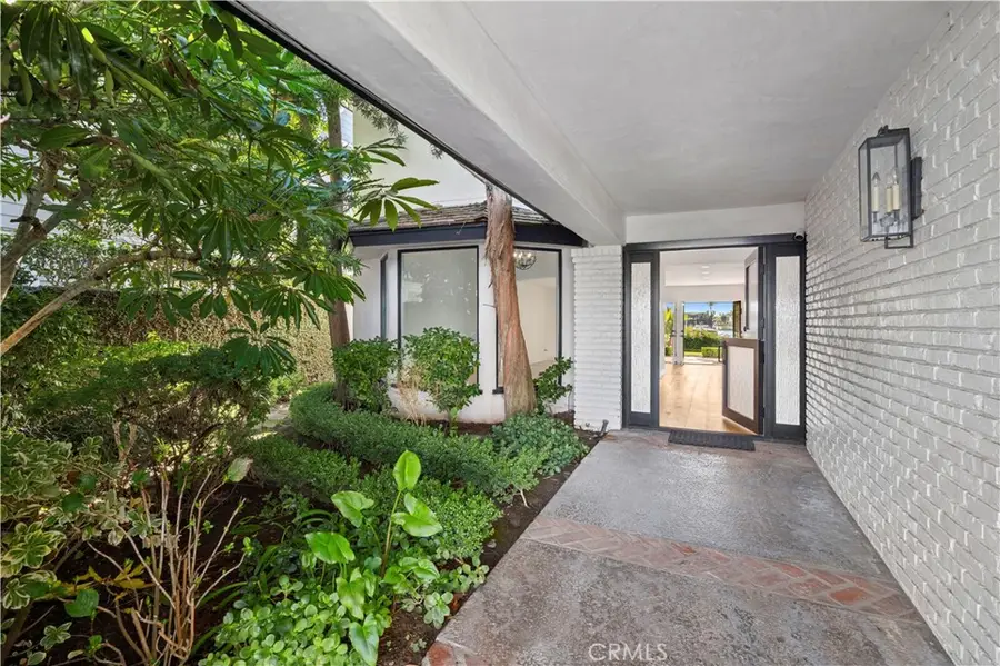 2572 Bayshore, Newport Beach, CA 92663 - Image #3