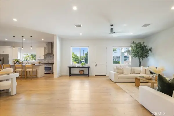 333 Mesa Drive, Costa Mesa, CA 92627