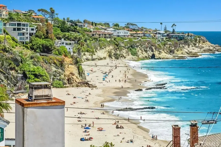 31868 Circle Dr., Laguna Beach, CA 92651 - #3