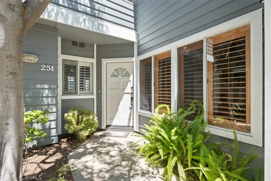 251 Chesterfield, Newport Beach, CA 92660 - #3