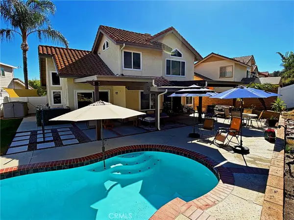 2400 Pepperwood, Corona, CA 92882