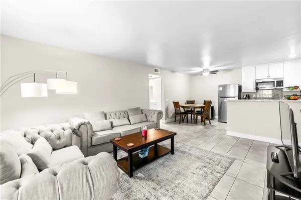 23220 Orange #9, Lake Forest, CA 92630