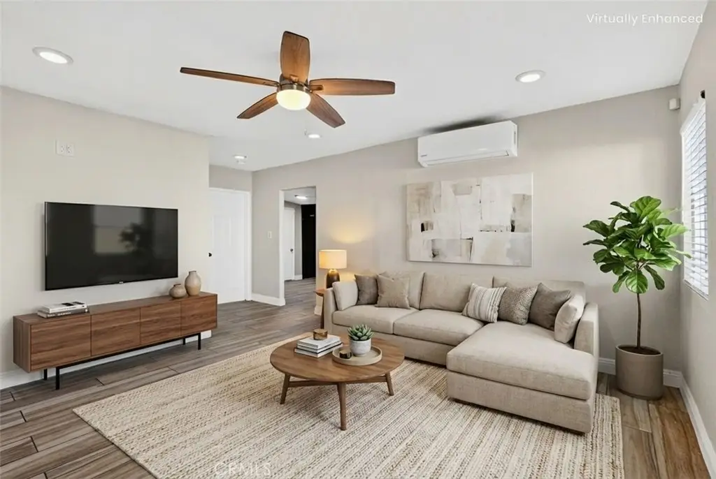 806 W Spruce Street, Compton, CA 90220 - #1