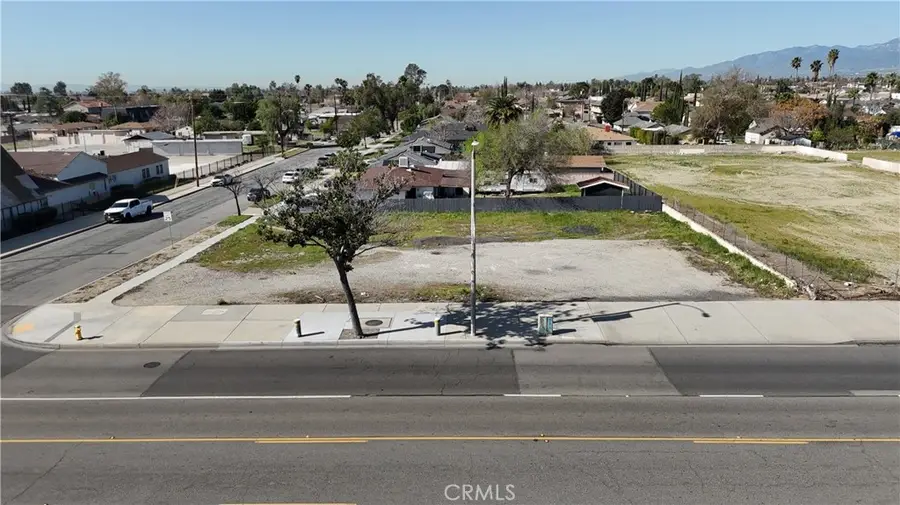 9098 Sierra, Fontana, CA 92335 - #2