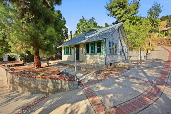10064 Sunland Boulevard, Sunland, CA 91040