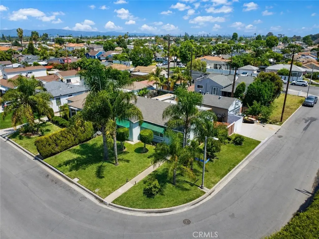 8734 Parrot Avenue, Downey, CA 90240 - #1