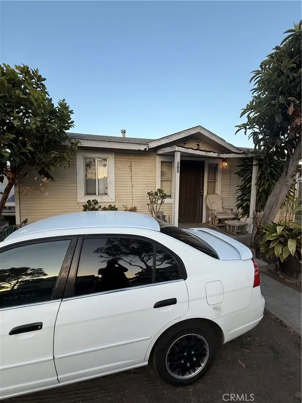 303 N Jackson Street, Santa Ana, CA 92703