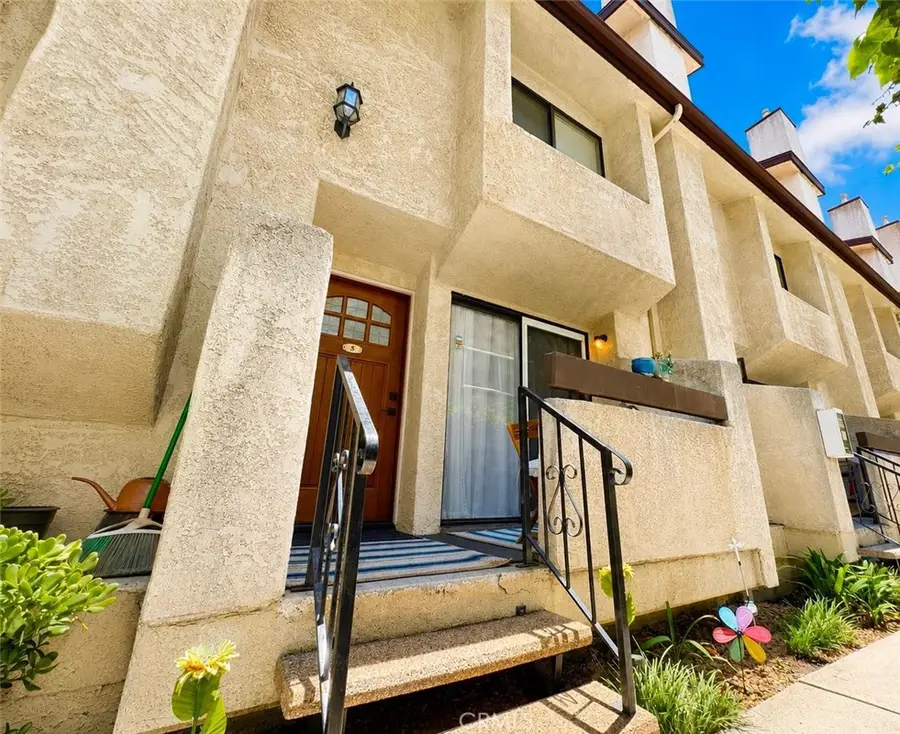 543 W Stocker Street #5, Glendale, CA 91202 - #2