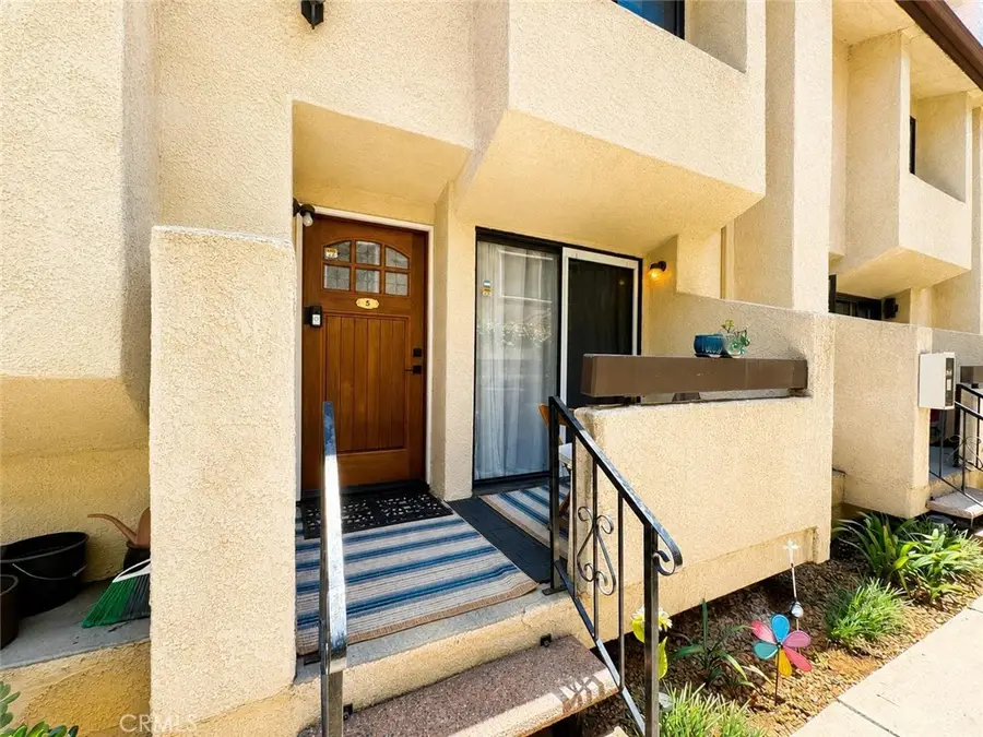 543 W Stocker Street #5, Glendale, CA 91202 - #3