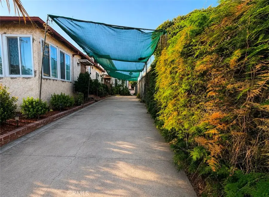 2009 W Vernon, Los Angeles, CA 90062 - #2