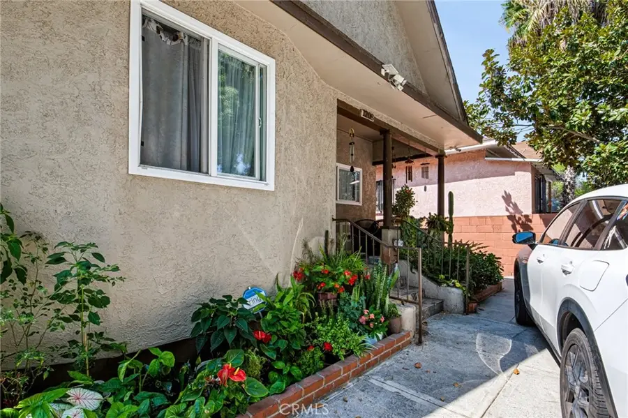 1208 E 34 Th Street Los Angeles Ca, Los Angeles, CA 90011 - #3