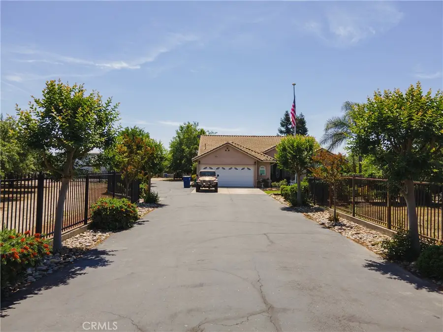 6839 Mercedes Avenue, Winton, CA 95388 - #3