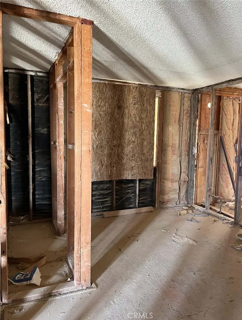 14588 Locust, Lucerne Valley, CA 92356 - #3