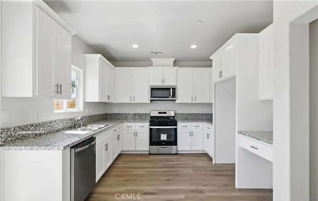 695 Valencia, Merced, CA 95341 - #1