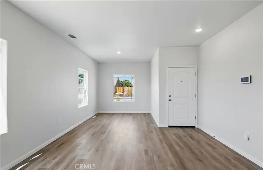 695 Valencia, Merced, CA 95341 - #3