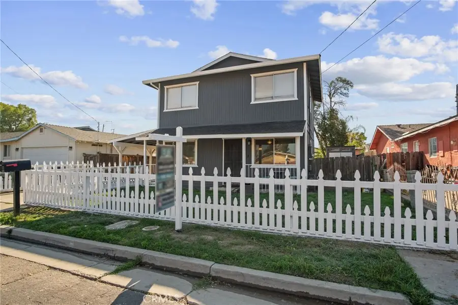 1220 Fig Avenue, Merced, CA 95341 - #2