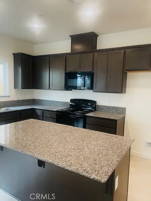 134 Squaw Valley Dr., Merced, CA 95341 - #3