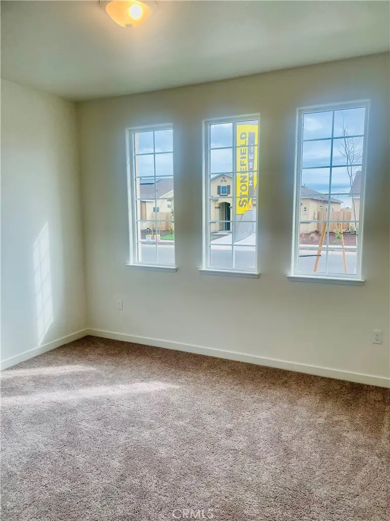 117 Squaw Valley Dr., Merced, CA 95341 - #3