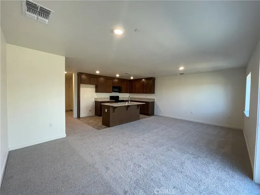 762 Stone Ridge East Avenue, Merced, CA 95341 - #2