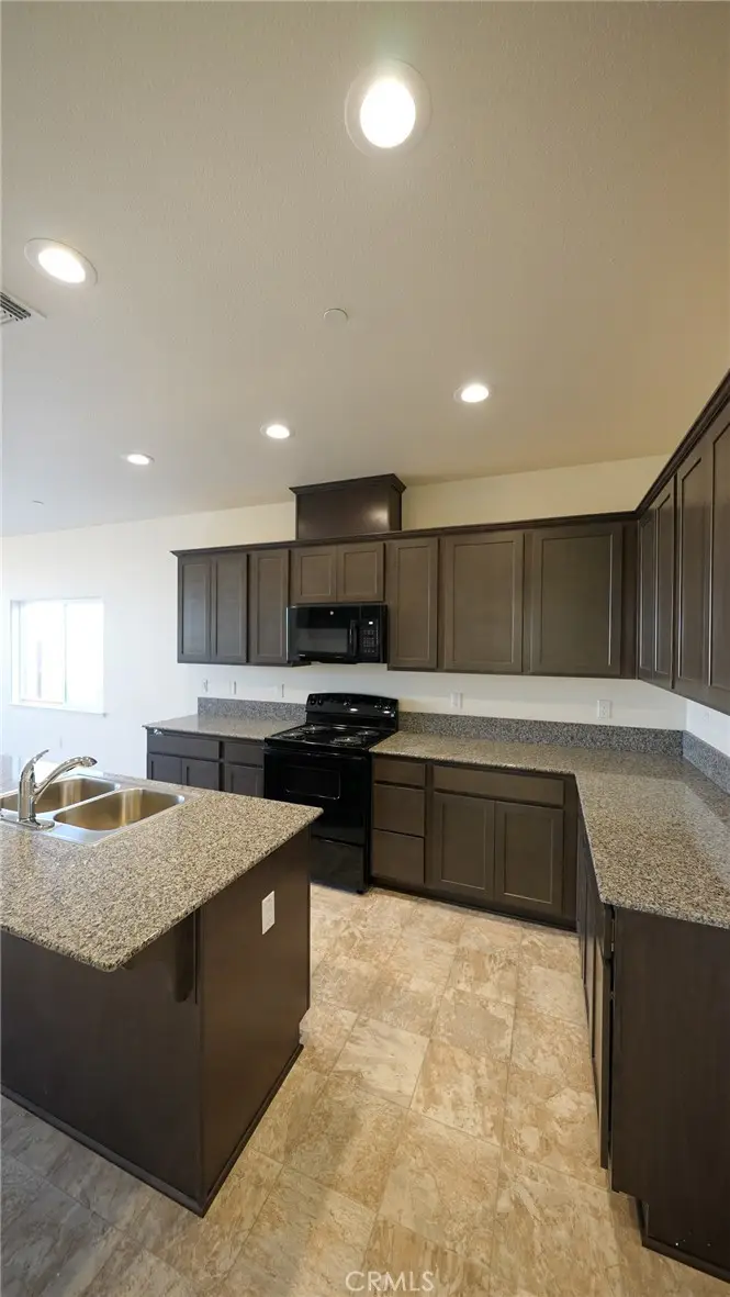 54 Squaw Valley Ct., Merced, CA 95341 - #3