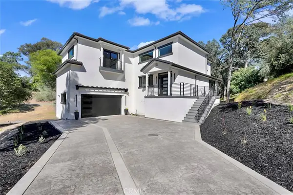805 Lode Court, Valley Springs, CA 95252