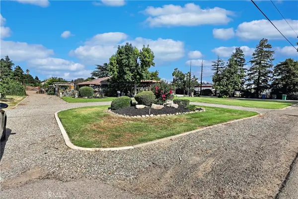 3629 N Lake, Merced, CA 95340