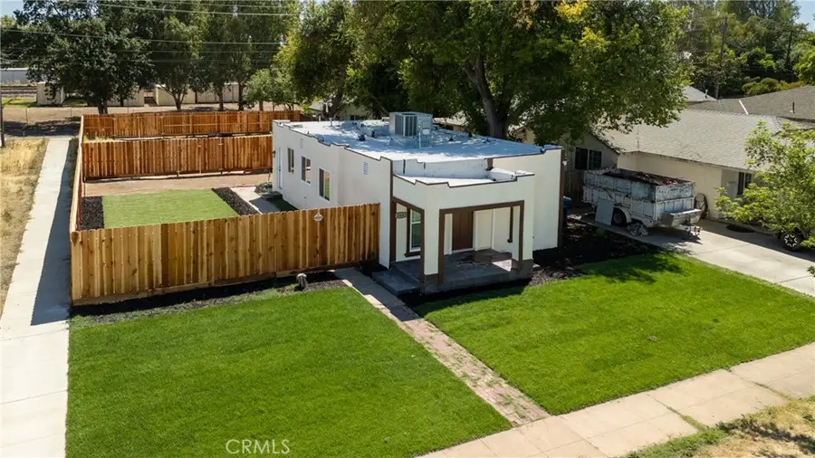 204 W 25th Street, Merced, CA 95340 - #3