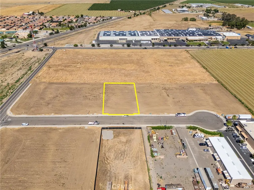 227 Commerce, Los Banos, CA 93635 - #1