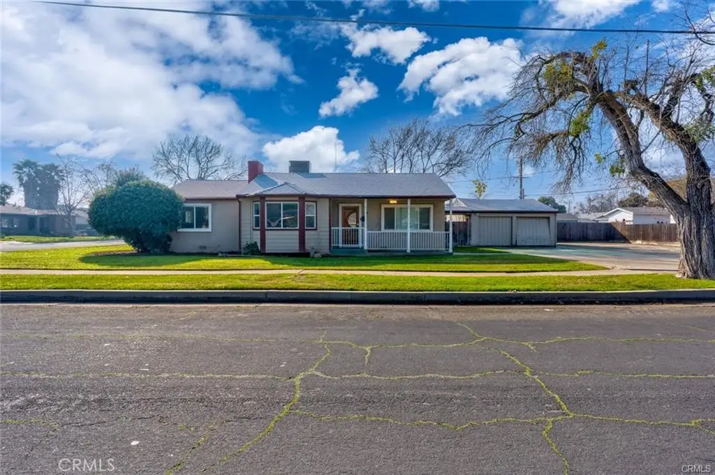 598 E 19th, Merced, CA 95340 - #1