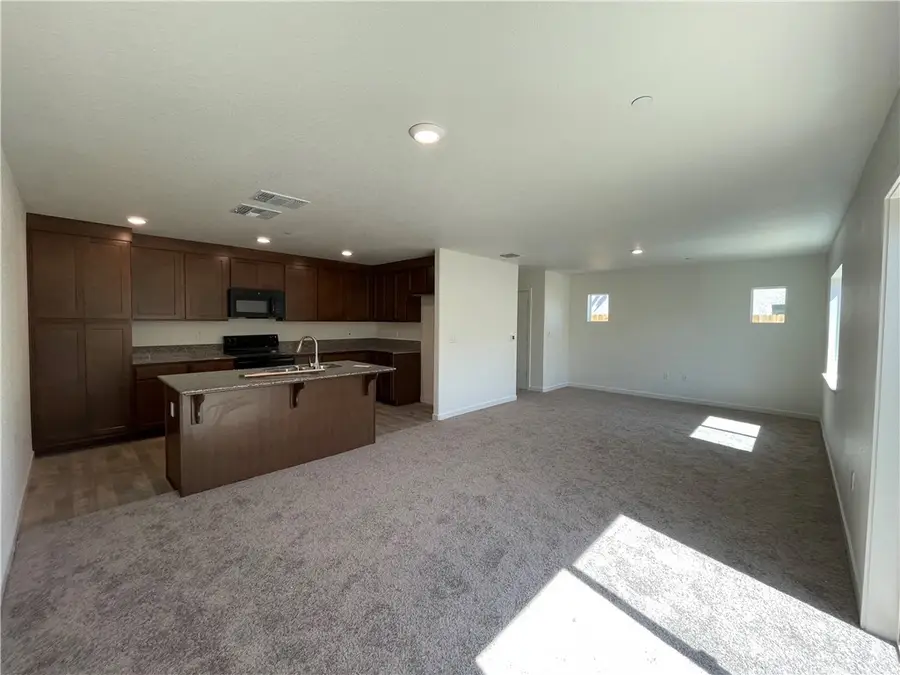 720 Stone Ridge East Avenue, Merced, CA 95341 - #2
