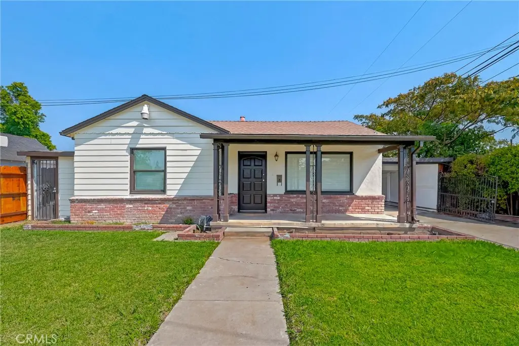 209 E 18th, Merced, CA 95340 - #1
