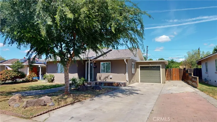 1014 W Andrews, Fresno, CA 93705 - #2