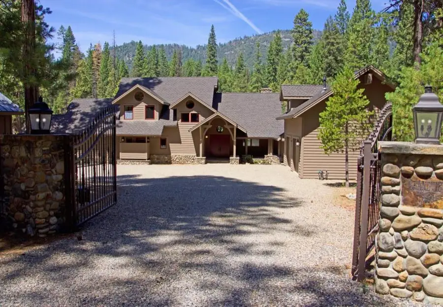 7899 Forest Drive, Yosemite National Park, CA 95389 - Image #2