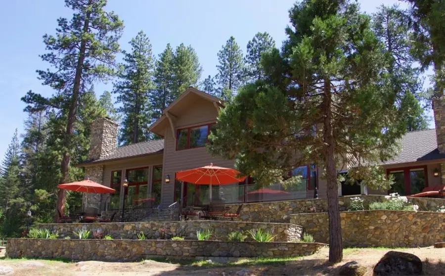 7899 Forest Drive, Yosemite National Park, CA 95389 - Image #3