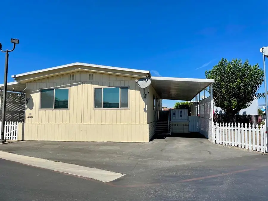 8282 Murray Avenue, Gilroy, CA 95020 - Image #2