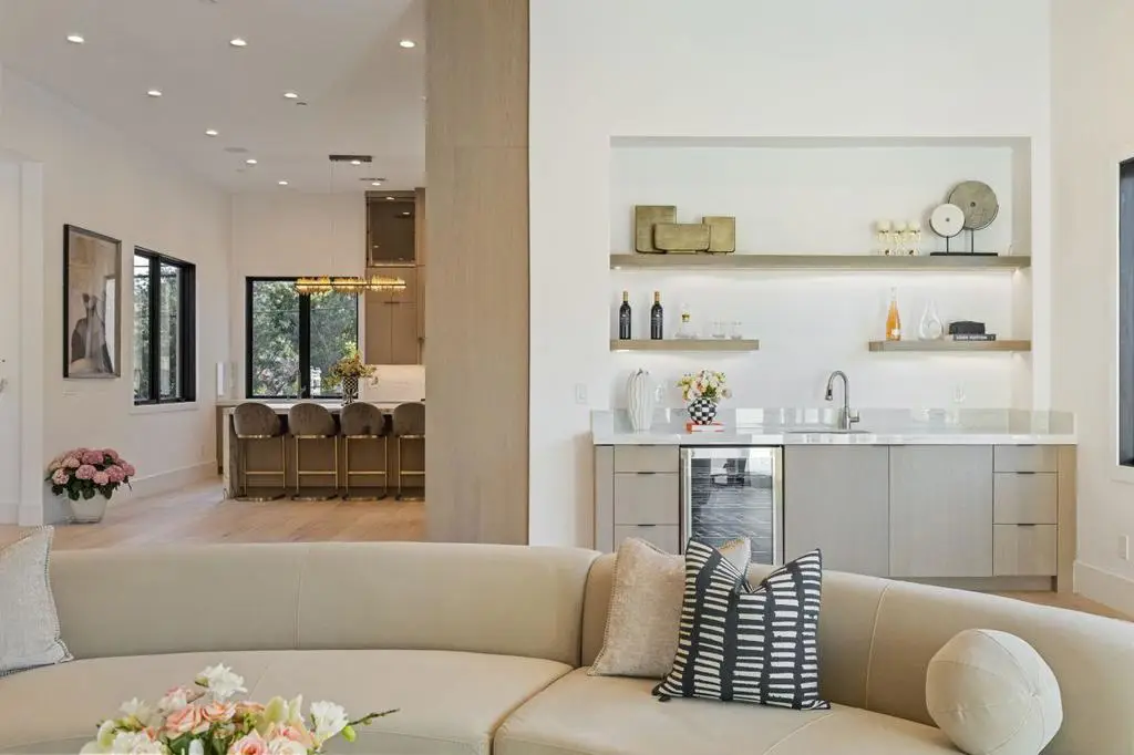 18071 Saratoga Los Gatos Road, Monte Sereno, CA 95030 - Image #1