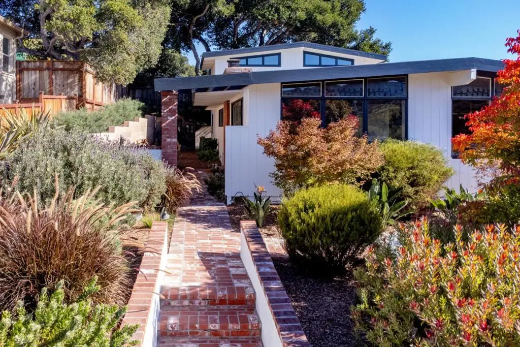 831 Arlington Place, Del Rey Oaks, CA 93940 - Image #1