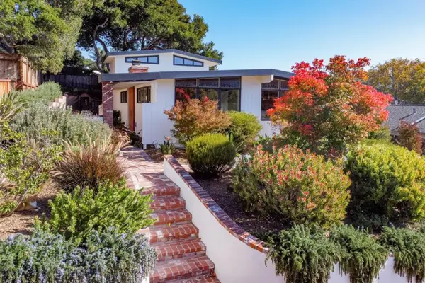 831 Arlington Place, Del Rey Oaks, CA 93940