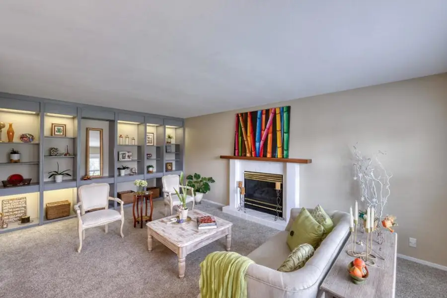 307 De La Vina Way, Salinas, CA 93901 - Image #2