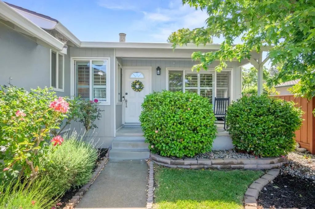 19336 Garrison Avenue, Castro Valley, CA 94546 - #1