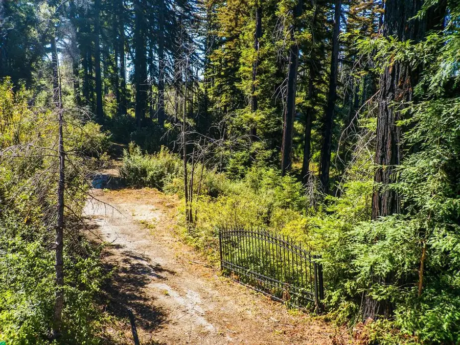 585 Robles Drive, Santa Cruz, CA 95060 - #2