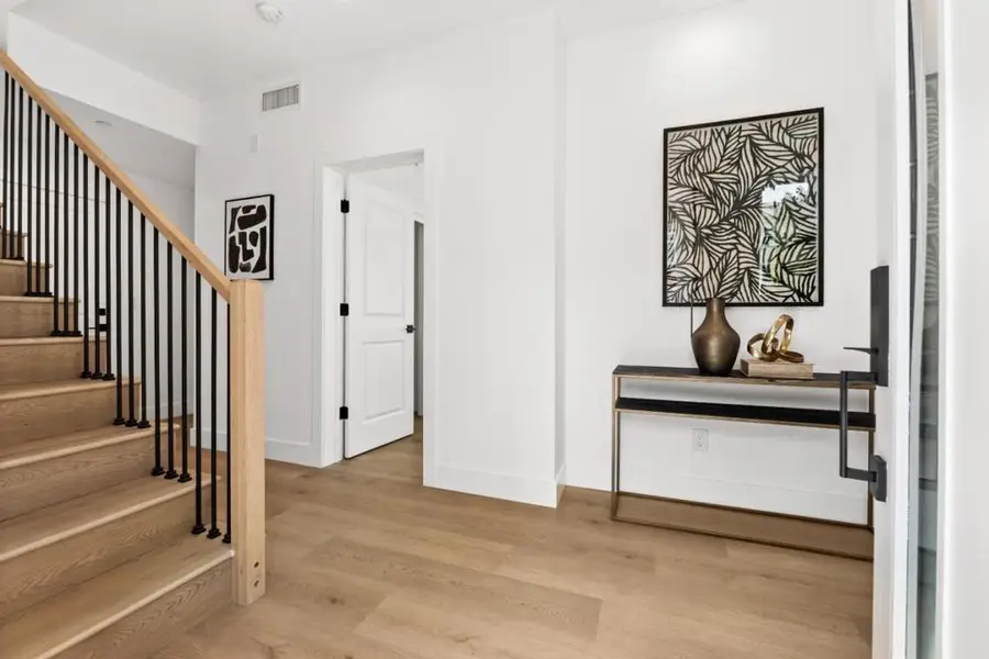 Sierra Vista Avenue, Mountain View, CA 94043 - Image #3