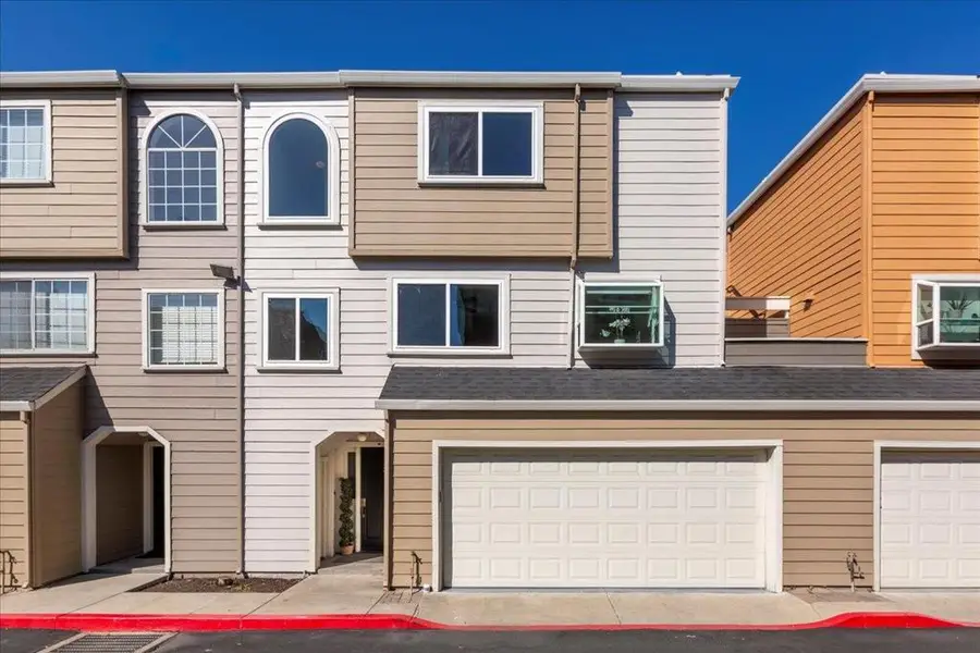 363 N Rengstorff Avenue #5, Mountain View, CA 94043 - Image #2