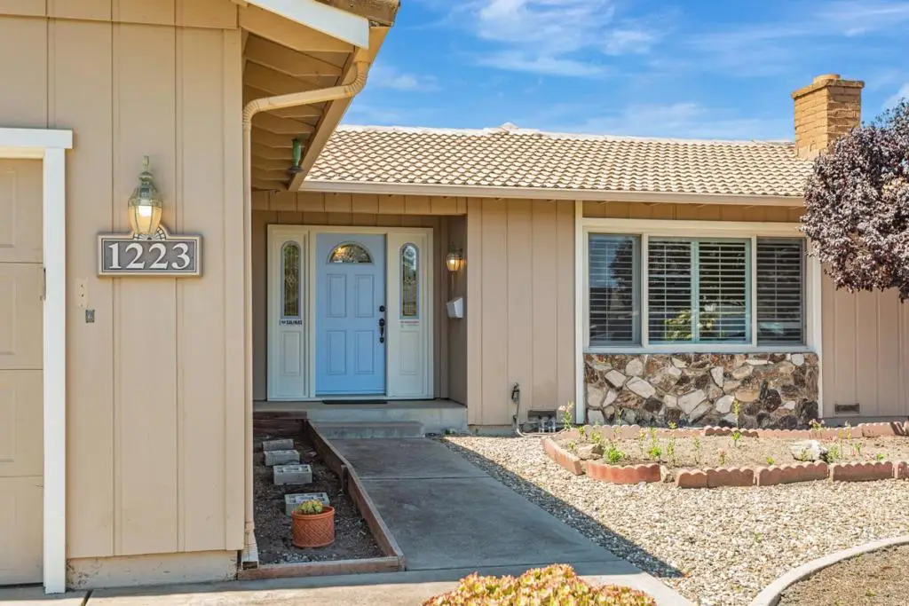 1223 La Canada Way, Salinas, CA 93901 - Image #1