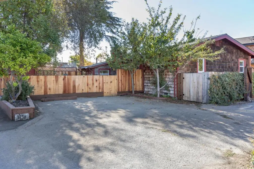 1122 Seabright Avenue, Santa Cruz, CA 95062 - #1