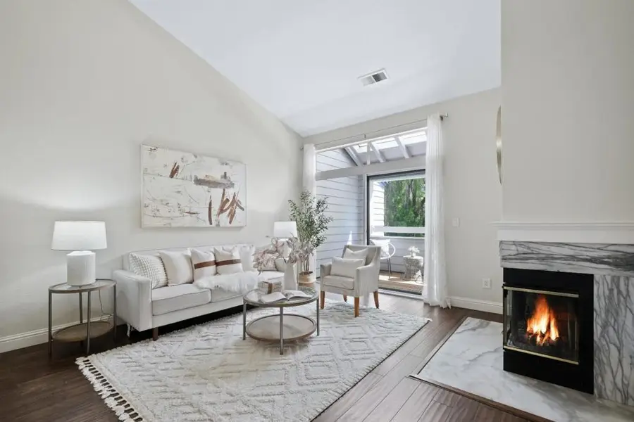 1735 Parkview Green Circle, San Jose, CA 95131 - Image #3